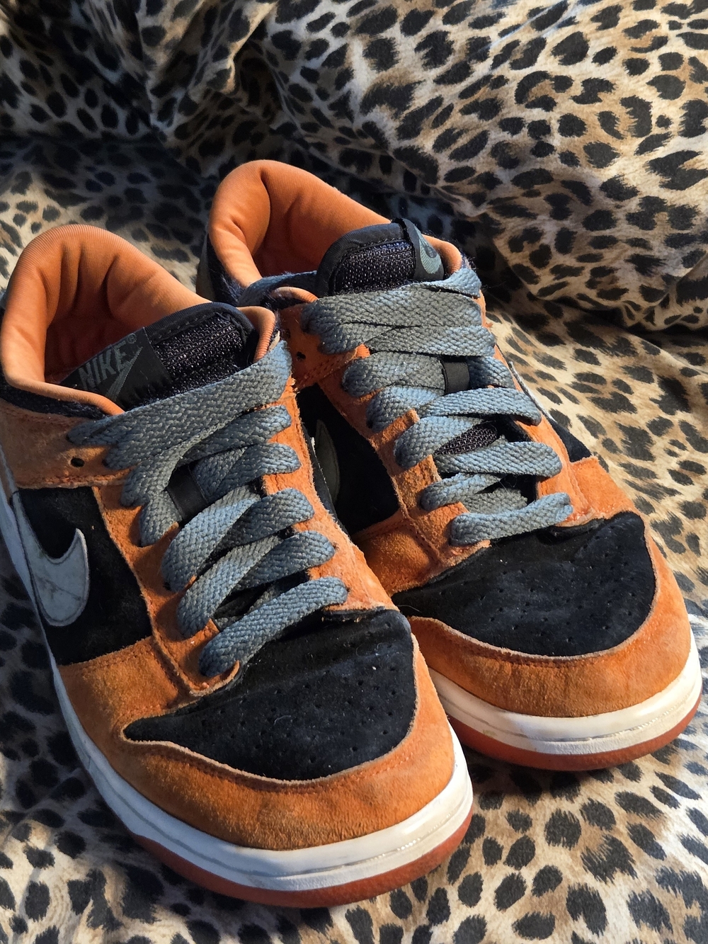 Nike Men's Orange and Black Suede Skate Sneakers